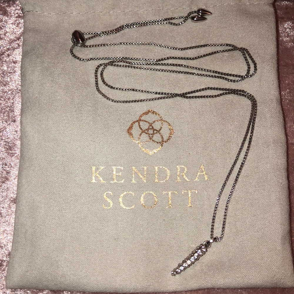 Kendra Scott ‘Stormie’ long pendant necklace